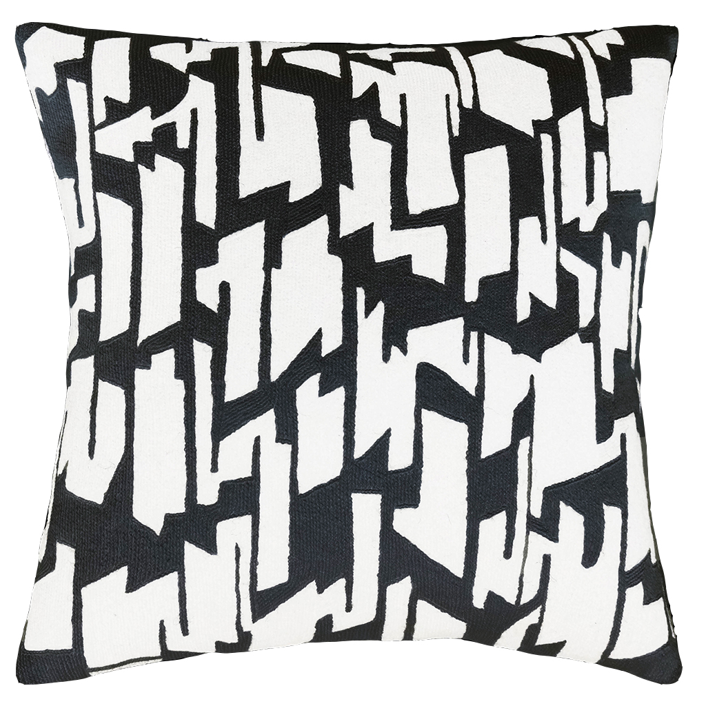 Black cream hot sale throw pillows